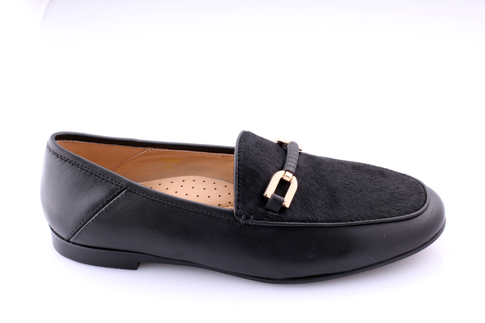 Black Pony/Black Leather / 35