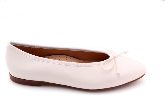 Ivory Leather / 35