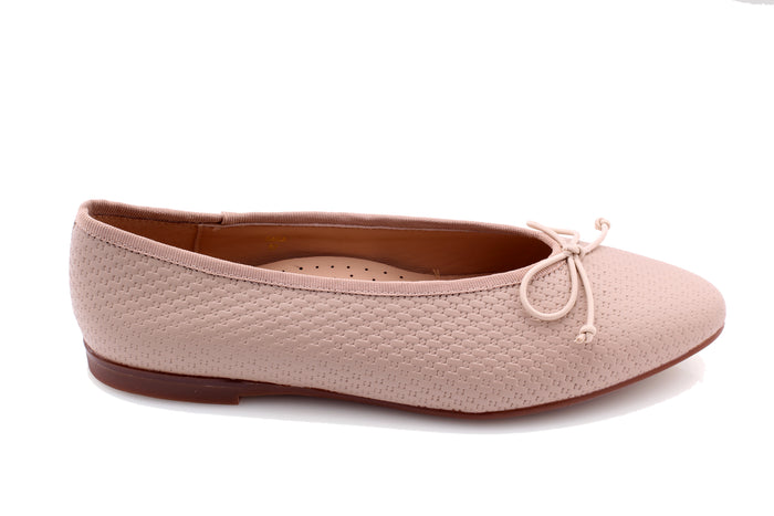 Blush Embossed Leather / 35