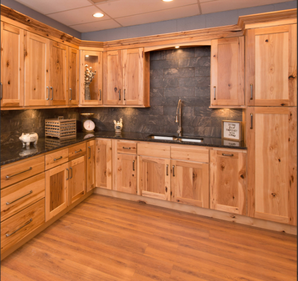 Hickory Shaker Display Door