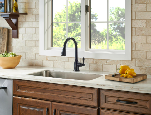 Pfister Canton Single-Handle Pull-Down Sprayer Kitchen Faucet in Tuscan Bronze